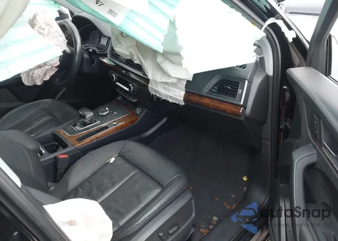 2018 Audi Q5 2.0T Premium/2.0T Tech Premium z USA, uszkodzony, nr VIN WA1BNAFY4J2057055